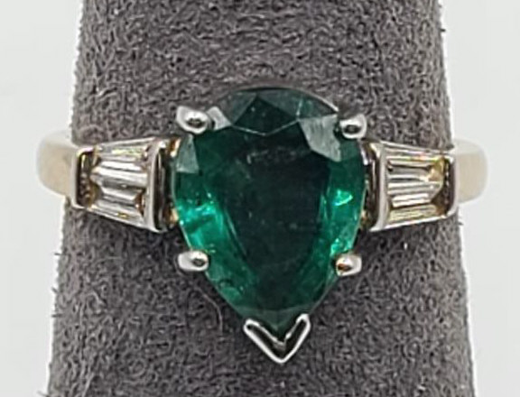 emerald fine jewelry ring for sale
