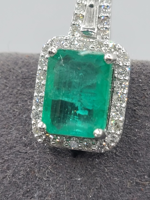 emerald fine jewelry earring