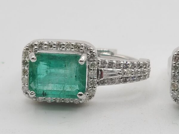 emerald fine jewelry ring